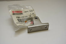 Load image into Gallery viewer, Genuine Yamaha Marine F0R-U3142-10-00 Bracket,Bimini Top Awning AR210 LX SX ++