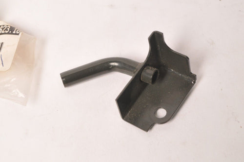 Used Yamaha Stay,Bracket breather air cleaner assembly part | 4WM-14413-00 - Very Good