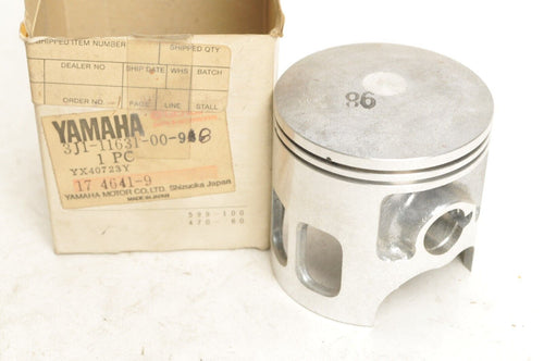 Genuine Yamaha Piston STD DT175 1980 1981  |  3J1-11631-00-98