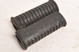 Genuine Suzuki Footpeg Step Rubber set of TWO (2) Vintage OEM  | 43551 #1 - Like New