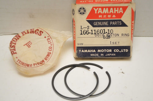 NOS OEM YAMAHA 166-11601-10-00  PISTON RING SET 0.25 OVERSIZE L5T YL2 YL2C ++L-2 - Like New