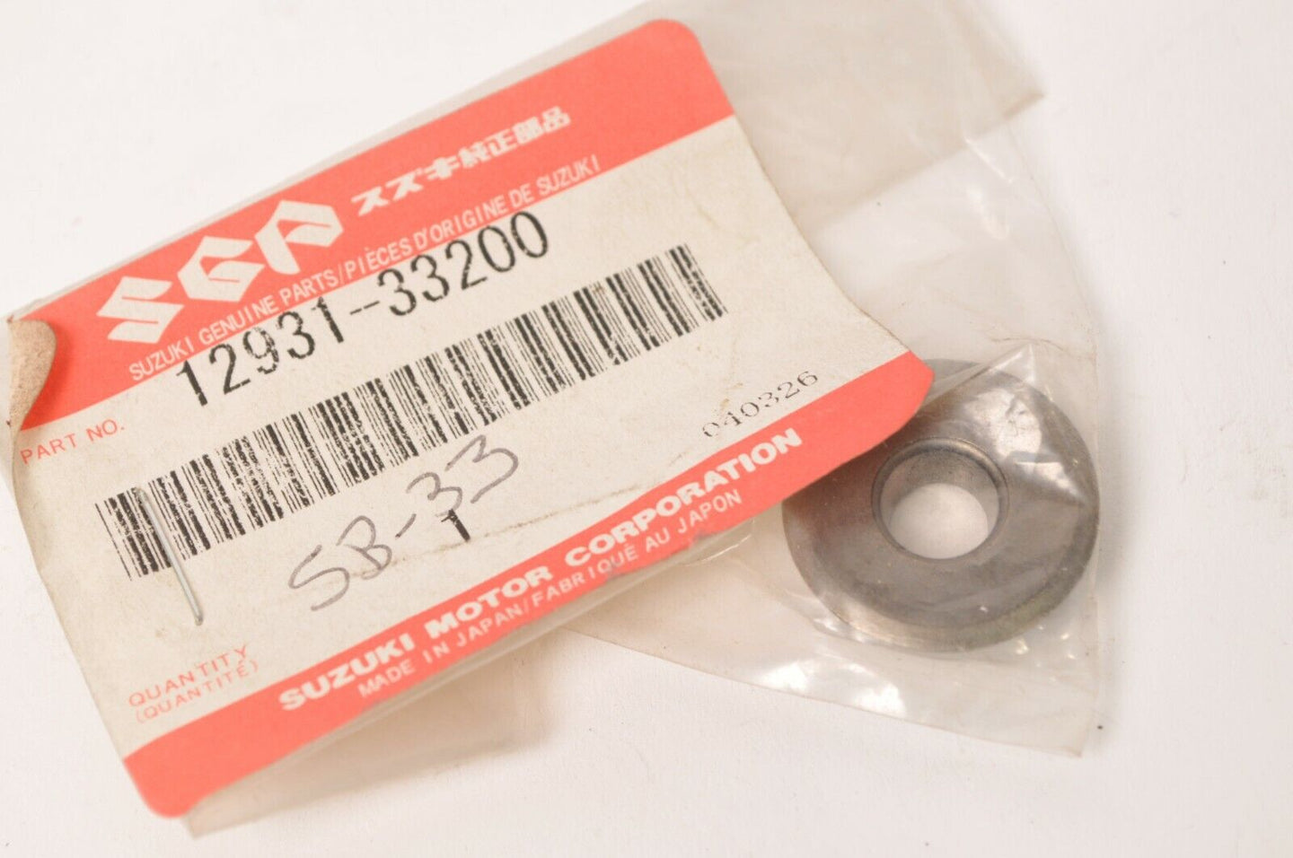 Genuine Suzuki 12931-33200 valve spring retainer - VL1500 vS700 ++