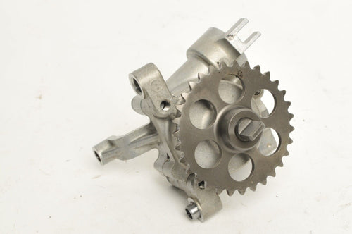 Yamaha YZF-R6 OEM Oil Pump 99-02 ++R6S FZ6R  | 5MT-13300-00 - Very Good