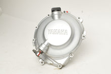 Load image into Gallery viewer, Yamaha YZF-R6 OEM Clutch Cover 99-02  | 5EB-15421-01 - Very Good