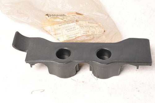 Genuine Yamaha 26H-25886-01-00 Holder,Brake Hose Front - XVZ12 XVZ13 Venture +