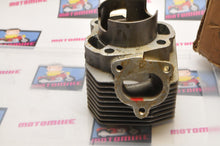 Load image into Gallery viewer, NOS OEM SUZUKI CYLINDER JUG PAIR LH RH LEFT/RIGHT 11210-97200 11220-97200  - Like New