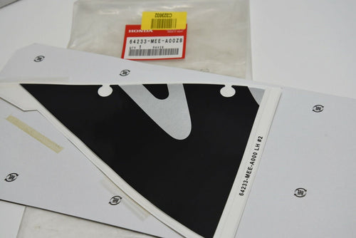 Genuine Honda 64233-MEE-A00ZB Stripe L Left Cowl Upper(type2) CBR600RR 2005