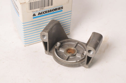 Mercury MerCruiser Quicksilver End cap 9.9 6 20 25 18 HP motors  |  96563T - Like New