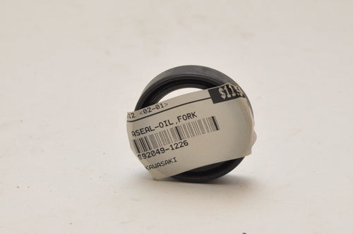 NEW OEM KAWASAKI FORK SEAL 92049-1226 1985 EX500 454LTD VULCAN 250R NINJA -2007 - Like New