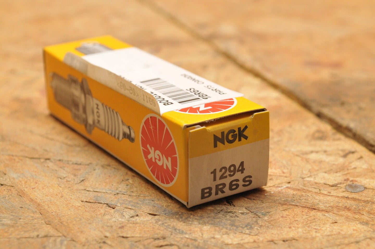 NEW NGK SPARK PLUG BR6S 1294 - Like New