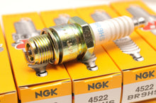 Load image into Gallery viewer, (4) NGK BR9HS 4522 Spark Plug Plugs Bougies - Lot of Four / Lot de Quatre