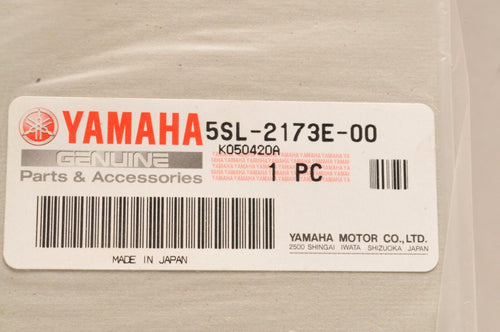 NEW NOS OEM YAMAHA R6 2004 SWOOP GRAPHIC VRC1 5SL-2173E-00 LEFT SIDE TAIL - Like New