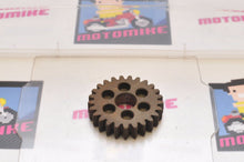 Load image into Gallery viewer, OEM VINTAGE Honda 23471-028-000 GEAR 25T MAINSHAFT TOP S90 1965 - Like New