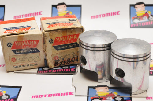 GENUINE YAMAHA PISTON 811-11631-00-96 Qty:2  Std. SW396 GP396 1970 1971 PAIR! - Like New