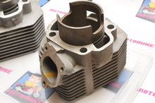 Load image into Gallery viewer, NOS OEM SUZUKI CYLINDER JUG PAIR LH RH LEFT/RIGHT 11210-97002 11220-97002 - Like New