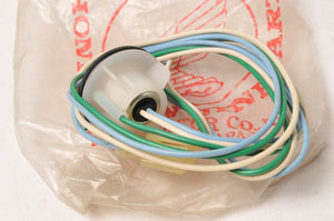 Genuine NOS Honda 33405-463-771 Socket,R Turn Signal pigtail harness GL500 1100 - Like New