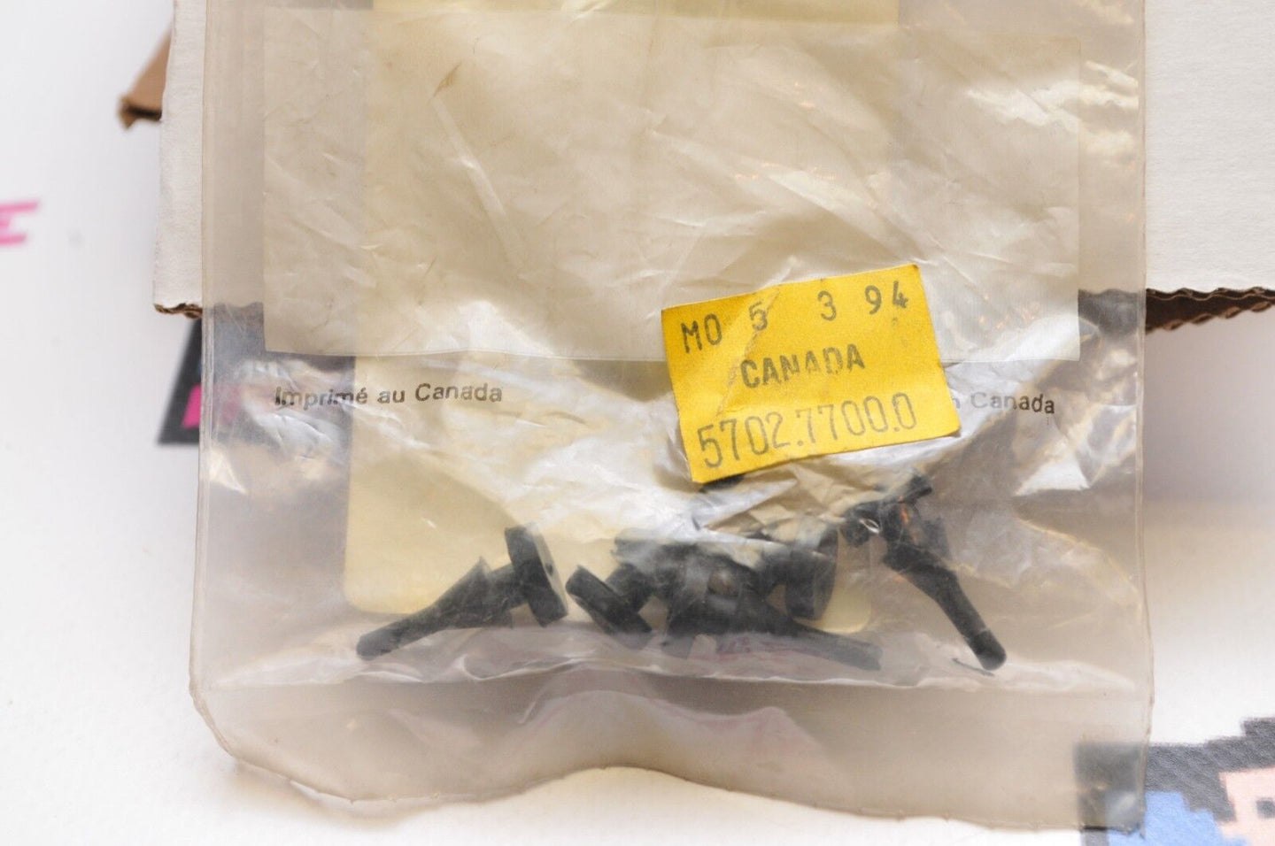 NOS NEW OEM SKIDOO 570277000 STOPPERS Qty:5  (bumpers) PACK OF FIVE - Like New