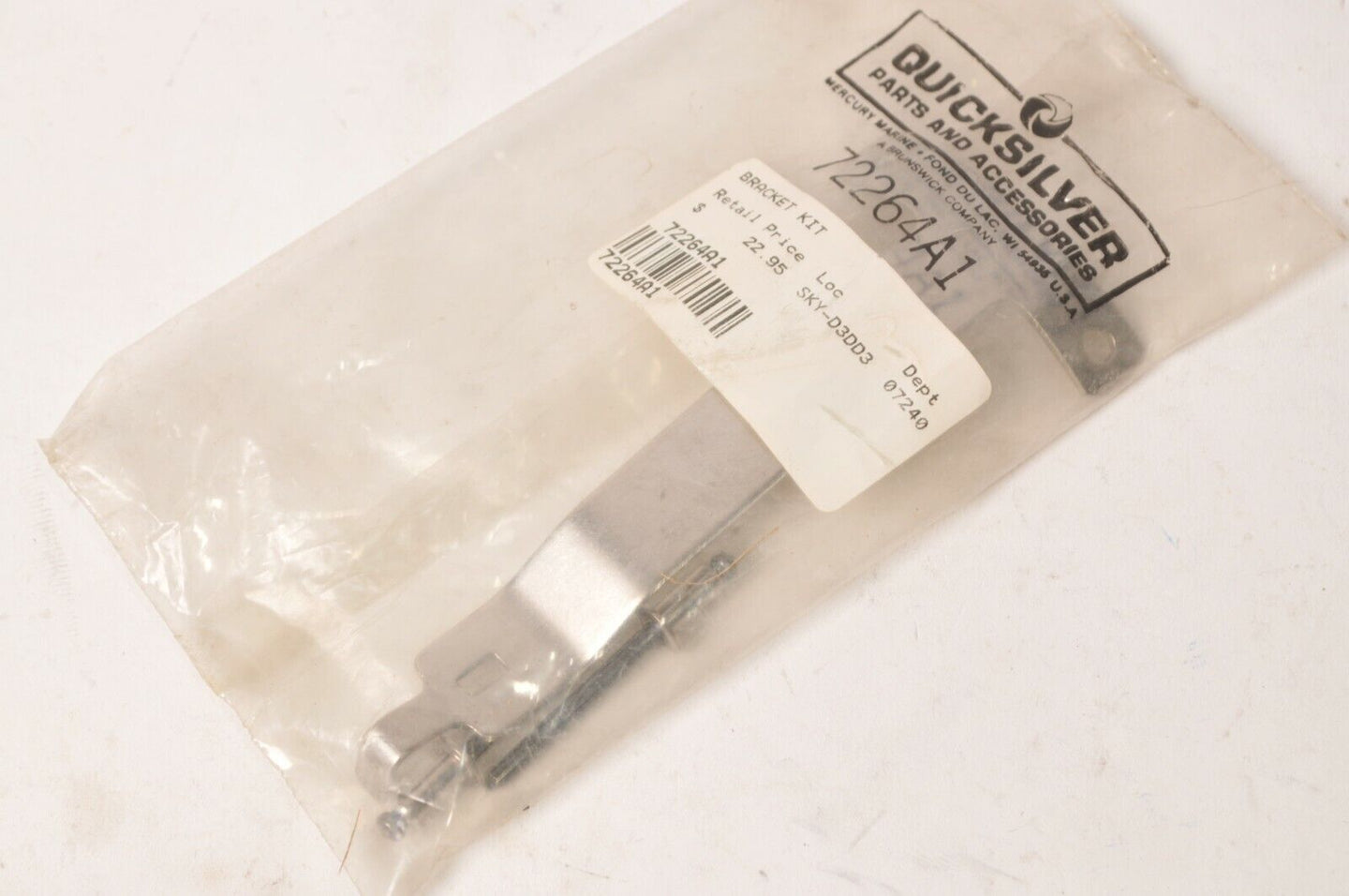 Mercury Quicksilver 72264A1 Bracket Kit,water sealing exhaust 3.7L 470 224 CID  - Like New