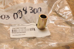 New OEM SKI-DOO BUSHING 503038300 REAR SUSPENSION 1996-05 TUNDRA 6pcs! SIX - Like New
