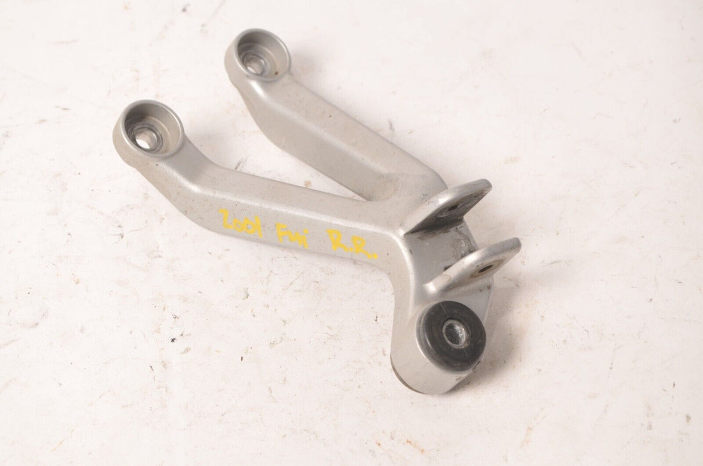 Genuine Honda Right Rear Footpeg Bracket muffler bracket CBR600F4i 2002 01-03 - Very Good