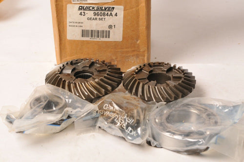 Mercury MerCruiser Quicksilver Gear Set 17-28 Teeth MC-I Drive  | 43-96084A4 - Like New