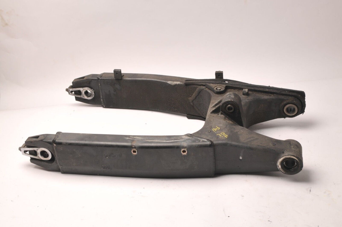 Honda Rear Swingarm Assembly CBR600F4i 2001-2002-2003 01-03 | 50200-MBW-A10ZA - Very Good