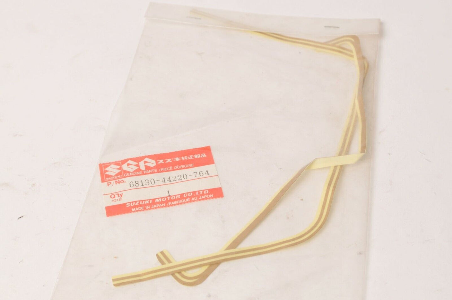 Genuine Suzuki 68130-44220-764 Decal Sticker Tape Set RH Gold GS450L 1980-82 - Like New
