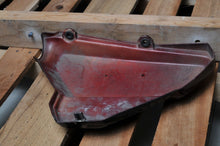 Load image into Gallery viewer, GENUINE HONDA SIDE COVER 83600-415-000 RIGHT CX500 BURGUNDY - Very Good