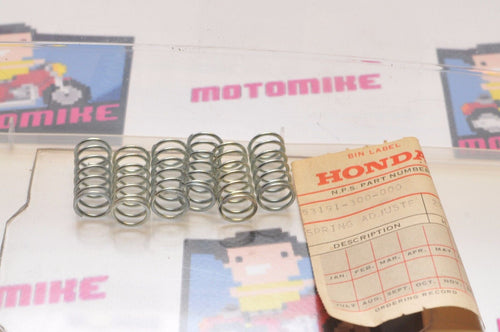 OEM VINTAGE Honda 53191-300-000 Qty:6  SPRING,THROTTLE ADJUSTING CB750 CB360 ++ - Like New