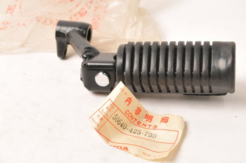 Genuine Honda 50640-425-730 Footpeg Assembly LH Left Front Step - CB750C 1980 81