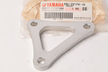 Load image into Gallery viewer, Genuine Yamaha 5SL-2217A-10 Arm,Link rear suspension - YZF-R6 2005 05