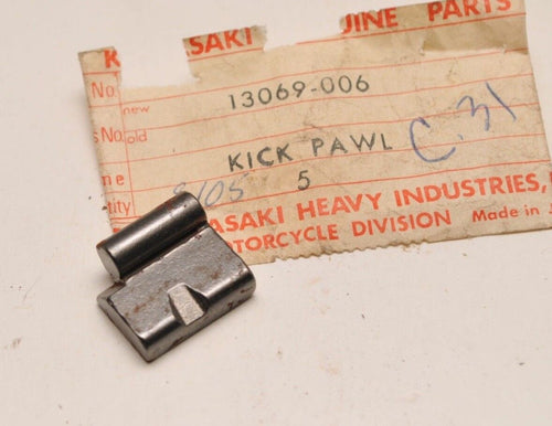 Genuine NOS Kawasaki 13069-006 Pawl, Kick Starter - A1 A1SS A7 A7SS Avenger ++ - Like New