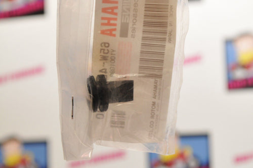 NEW NOS OEM YAMAHA 65W-42717-00-00 RUBBER SEAL 20 25 30 40 50 6 8 HP MOTOR++ - Like New