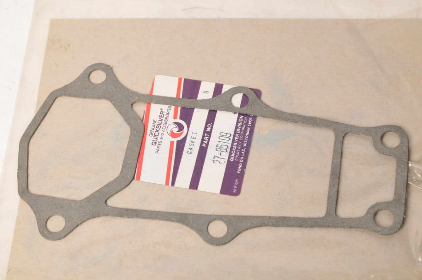 Mercury MerCruiser Quicksilver Gasket,Driveshaft Housing 18-25HP | 27-85109 - Like New