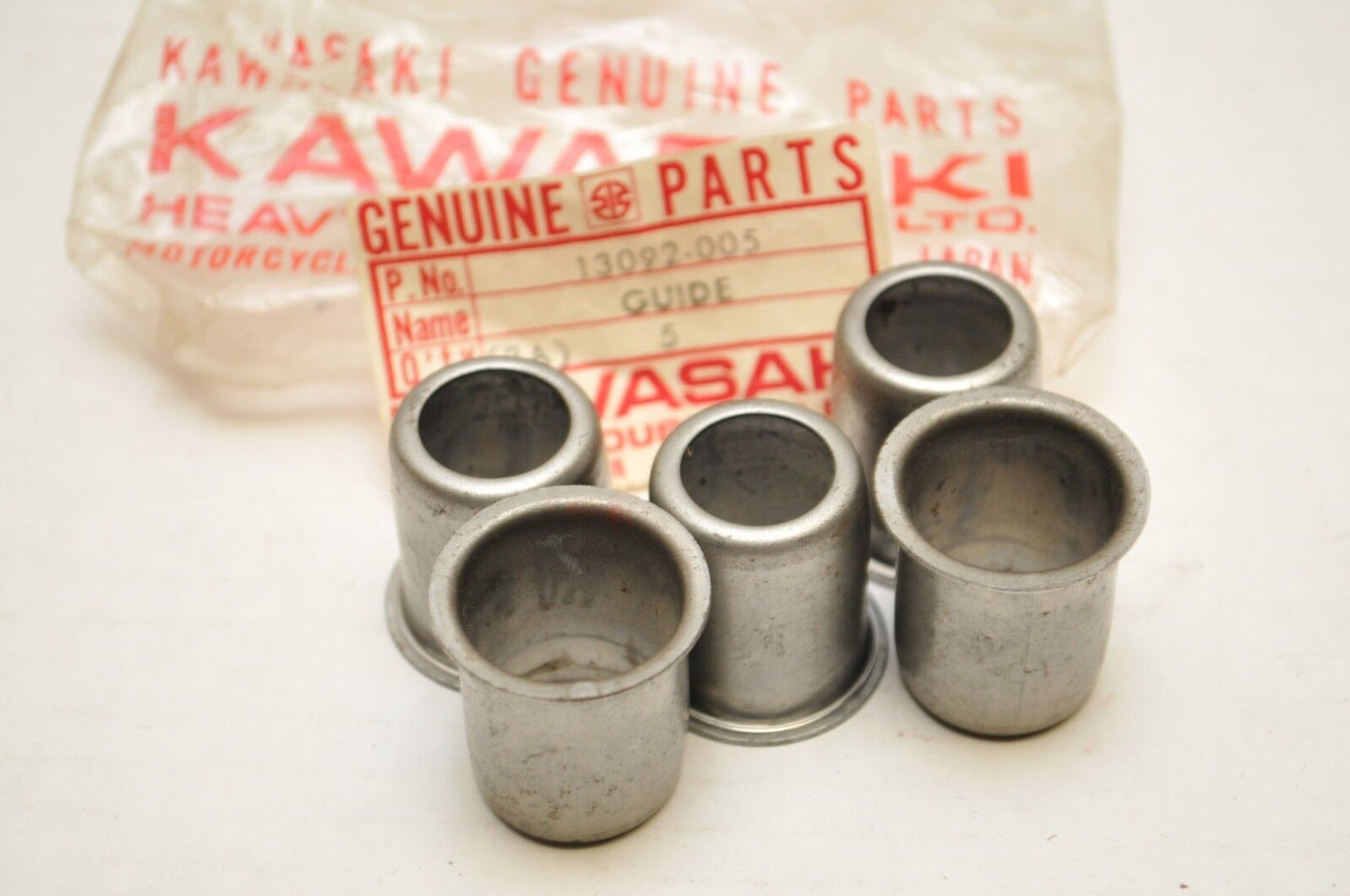 NOS GENUINE KAWASAKI 13092-005 Qty:5 GUIDE,CLUTCH SPRING GUIDES - F5 F8 F9 KZ200 - Like New