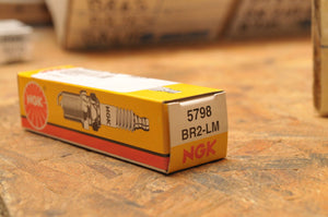 NEW NGK SPARK PLUG BR2-LM BR2LM 5798 - Like New