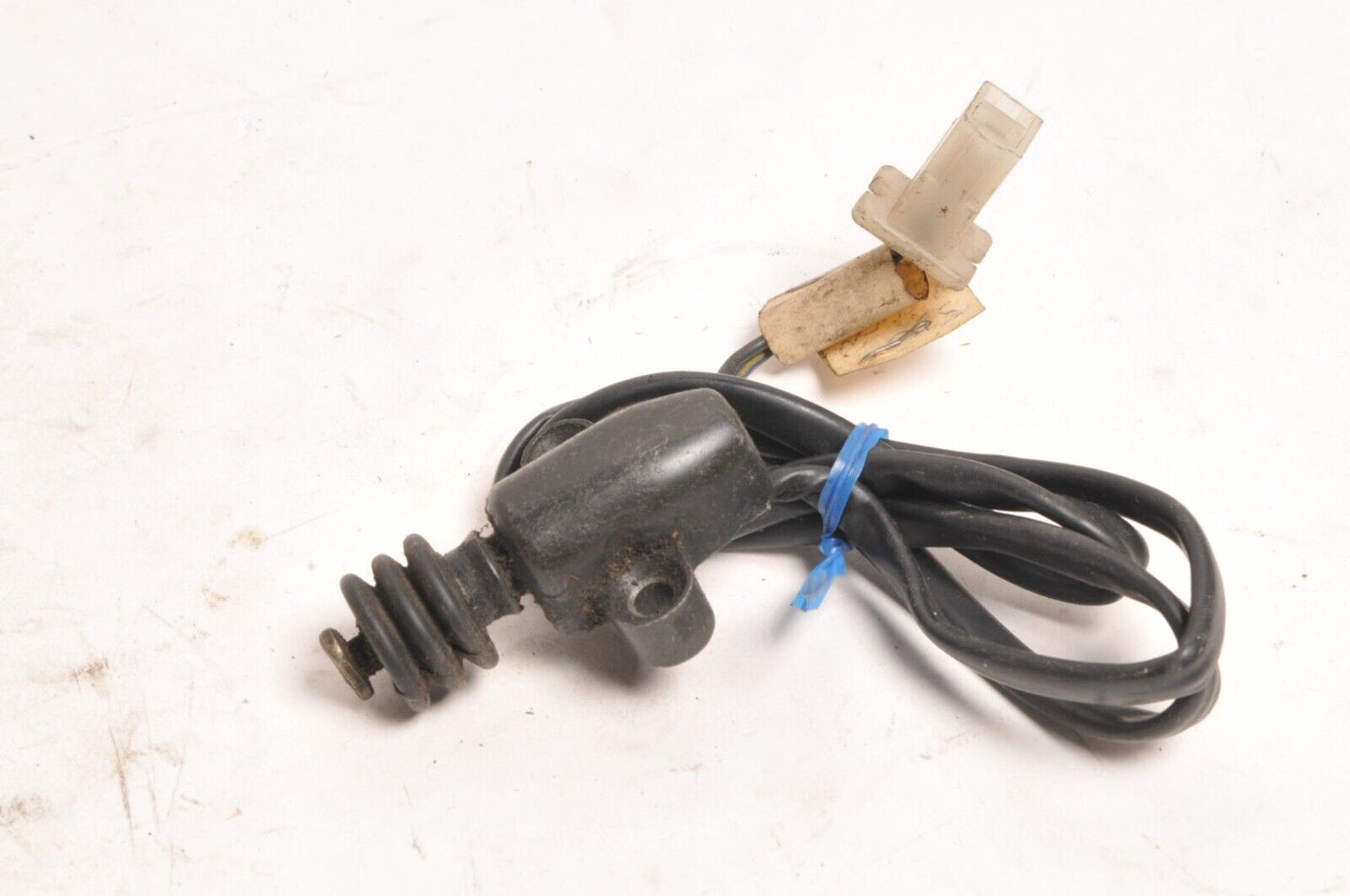 Genuine Yamaha Sidestand Switch Kickstand switch FZ750 +  | 1AA-82566-01-00 - Very Good