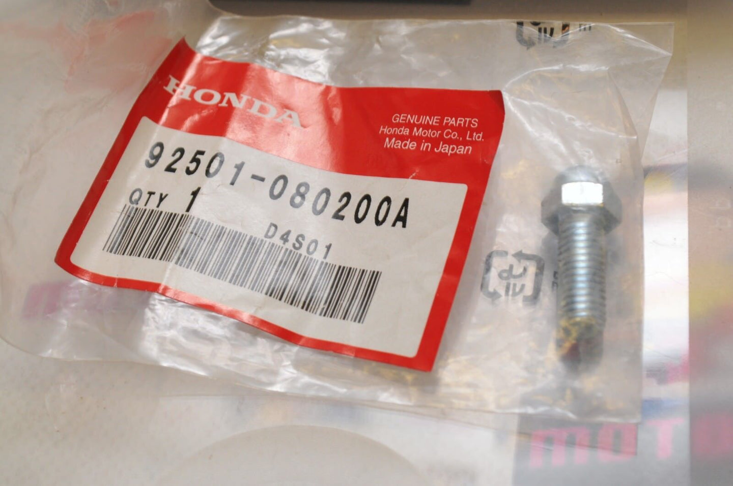 NEW NOS OEM HONDA 92501-08020-0A Qty:1 BOLT,HEX,CAP(8X20) CB900 CB500 VFR700 ++ - Like New