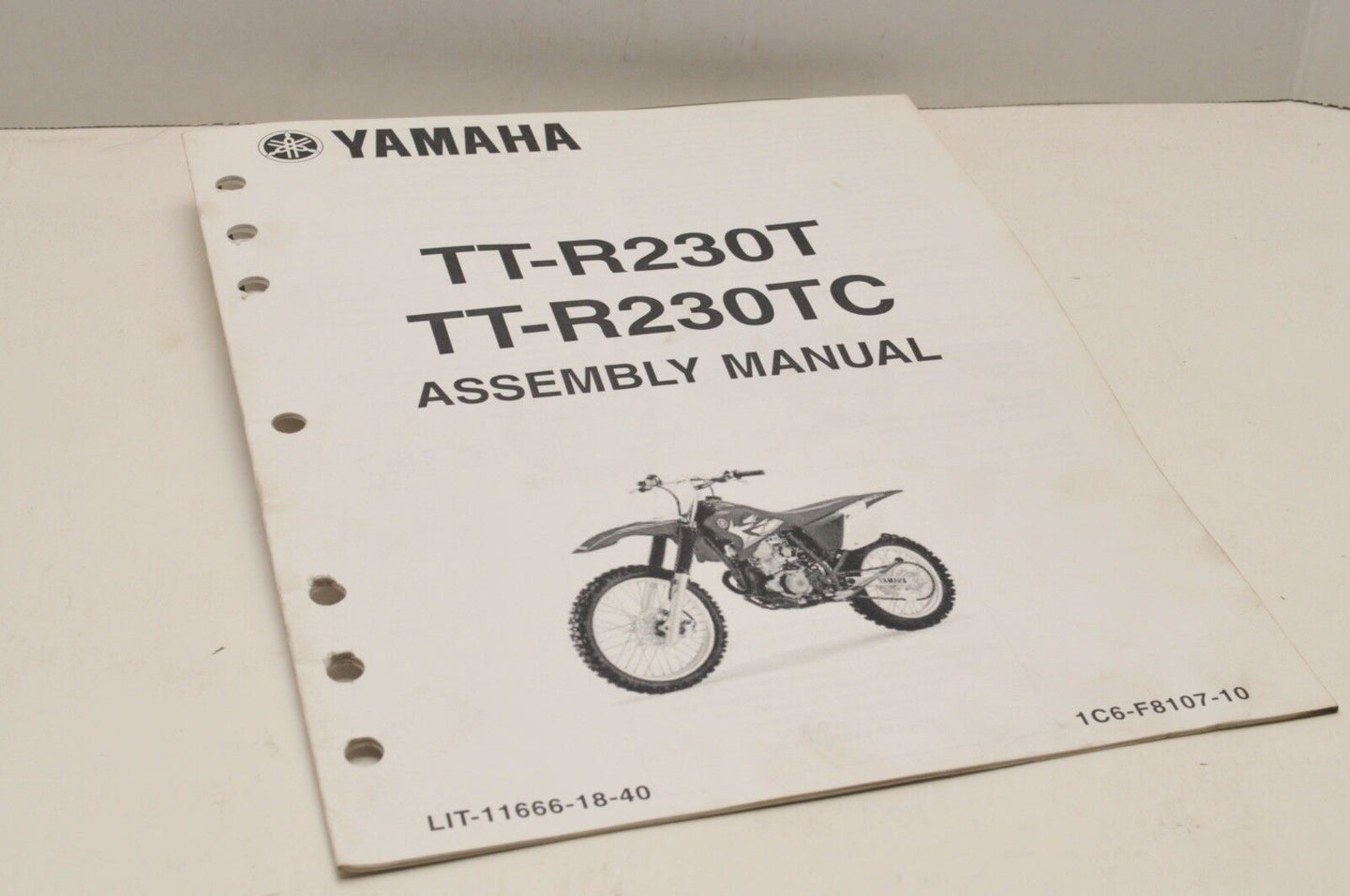 Genuine Yamaha FACTORY ASSEMBLY SETUP MANUAL TT-R230T TC 2005 LIT-11666-18-40 - Very Good