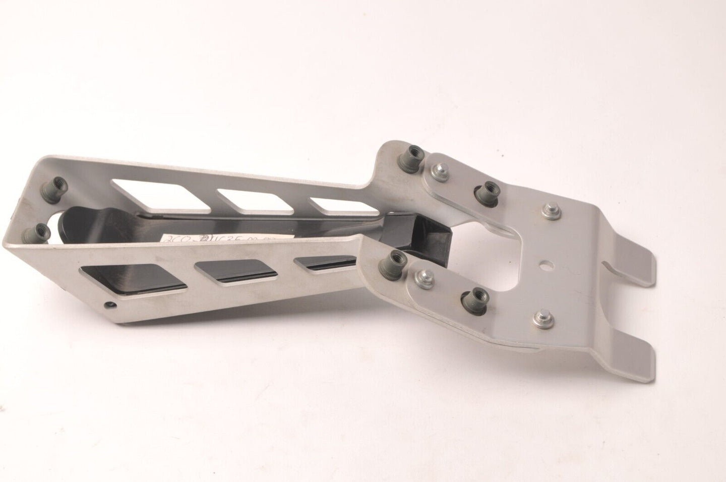 Genuine Yamaha Used Rear License Plate Holder Stay Tail 2006-07  |  2C0-21640-00 - Very Good