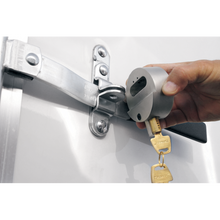 Load image into Gallery viewer, TRIMAX THPXL HOCKEY PUCK LOCK THPXL