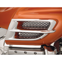 Load image into Gallery viewer, Show Chrome Accessories 52-682 Side Fairing Accent