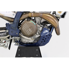 Load image into Gallery viewer, AXP RACING 6MM SKIDPLATE HUS  FC-FX250-350 BLUE AX1660
