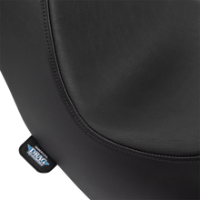Load image into Gallery viewer, DRAG SPECIALTIES SEATS SEAT PRED3 SMTH VNYL 18+ 0802-1490