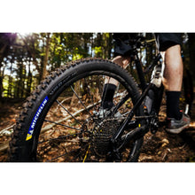 Load image into Gallery viewer, MICHELIN Wild AM2 Competition Line, MTB Fahrradreifen, Schwarz, 27.5x2.40