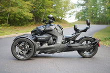 Load image into Gallery viewer, SHOW CHROME COMBAT DRIVER BOARDS CAN-AM RYKER BLACK 41-426BK