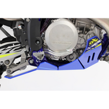 Load image into Gallery viewer, AXP RACING XTR SKIDPLATE 8MM SHE 250-300SE BLUE AX1434