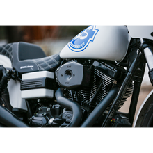 Load image into Gallery viewer, S&amp;S CYCLE COVER AC TRIBUTE BLK 170-0593
