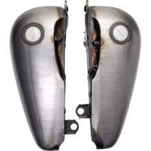 Load image into Gallery viewer, DRAG SPECIALTIES 3.5 GAL 84-99 FXST FATBOB TANKS SCR/CAPS DS-391237