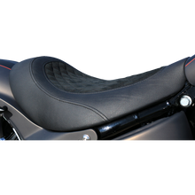 Load image into Gallery viewer, KODLIN SOLO SEAT FOR M8 BREAKOUT/FATBOY W/KODLIN RR FNDR &amp; TANK BLK K59660